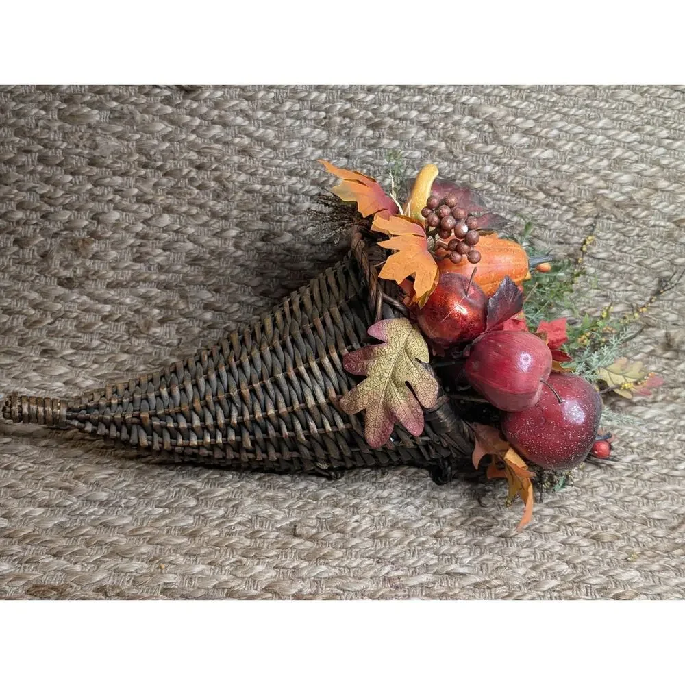 Vintage Wicker Basket Cornucopia Horn THANKSGIVING Harvest Fall Centerpiece